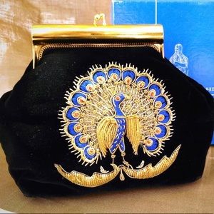 RARE & COVETED Whiting & Davis handbag